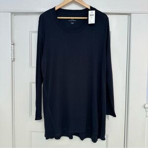 NWT J Jill Pima cotton scoop neck elliptical tunic in navy blue